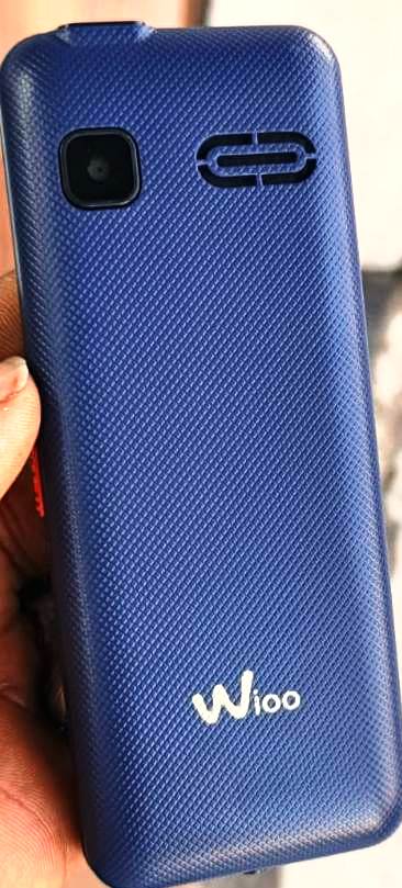 Téléphone mobile Wioo K5606.
